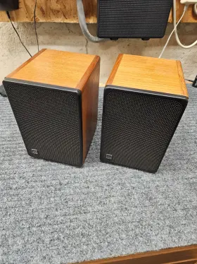 L300W A/D/S/ Ads Wood Cabinet Bookshelf Audiophile Speakers
