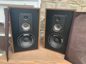 38BX ACOUSTIC RESEARCH Ar Teledyne Floor Shelf Speakers 38BX ACOUSTIC RESEARCH Ar Teledyne Floor Shelf Speakers