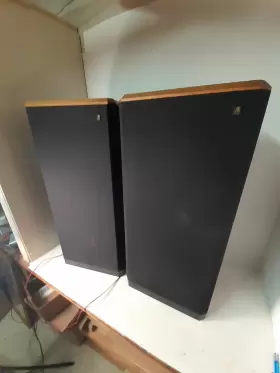 94SX ACOUSTIC RESEARCH Ar Speakers Sound Great 94SX ACOUSTIC RESEARCH Ar Speakers Sound Great