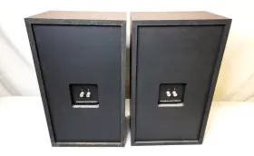 AR-18 ACOUSTIC RESEARCH Book Shelf Speakers Serviced Box #3 AR-18 ACOUSTIC RESEARCH Book Shelf Speakers Serviced Box #3
