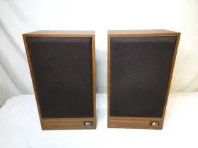 AR-18 ACOUSTIC RESEARCH Book Shelf Speakers Serviced Box AR-18 ACOUSTIC RESEARCH Book Shelf Speakers Serviced Box