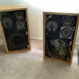 AR-2A ACOUSTIC RESEARCH Speakers Up