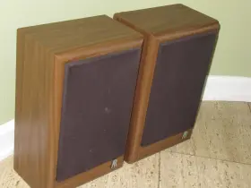 AR-8B ACOUSTIC RESEARCH Bookshelf Stereo Speakers Teledyne #3 AR-8B ACOUSTIC RESEARCH Bookshelf Stereo Speakers Teledyne #3