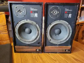 AR18J ACOUSTIC RESEARCH Speakers AR18J ACOUSTIC RESEARCH Speakers