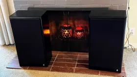 AR58B ACOUSTIC RESEARCH Speakers