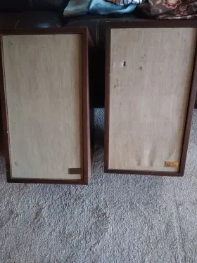 AX265721 ACOUSTIC RESEARCH Speaker #3