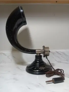 205D AMERICAN ELECTRIC Antique Ftburnsft Horn Speaker #2 205D AMERICAN ELECTRIC Antique Ftburnsft Horn Speaker #2