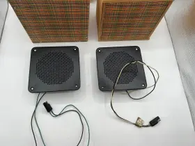 110T-1083 AUDIOVOX Speakers Cover Bookshelves #2