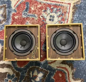 014901 AURATONE Sound Cube Speakers Wood Finish 014901 AURATONE Sound Cube Speakers Wood Finish