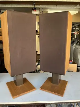 DM14 B-W Speakers Stereo #2 DM14 B-W Speakers Stereo #2