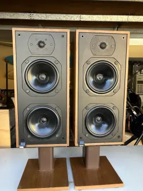 DM14 B-W Speakers Stereo #3 DM14 B-W Speakers Stereo #3