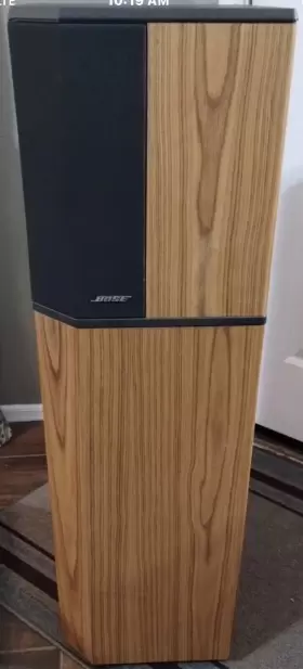 105629 BOSE Tower Speakers Seirs #3 105629 BOSE Tower Speakers Seirs #3