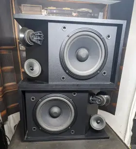 301III BOSE Reflecting Speakers