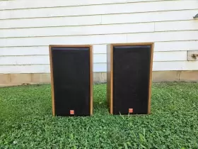 DX-1 CERWIN-VEGA Bookshelf Theater Music Speakers DX-1 CERWIN-VEGA Bookshelf Theater Music Speakers