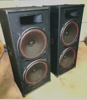 HP215S CERWIN-VEGA Dual Concert Speakers