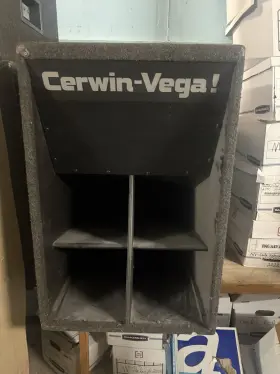 L-36PE CERWIN-VEGA Speakers L-36PE CERWIN-VEGA Speakers