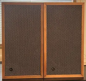 EV-11 ELECTRO-VOICE Eleven Speakers Clean
