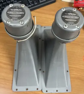 MR10 ELECTRO-VOICE Wolverine Midrange Horn Speakers