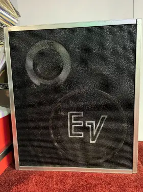 S15-3A ELECTRO-VOICE Floor Speakers