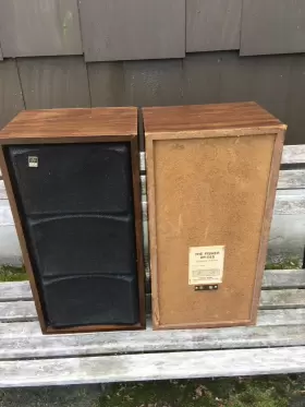 XP-55S FISHER Speakers Sound Some Chips Edges XP-55S FISHER Speakers Sound Some Chips Edges