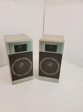 HS-J2 HITACHI Speakers HS-J2 HITACHI Speakers