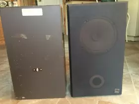 SS-82A HITACHI Speakers Label