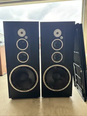 10-300W INFINITY Studio Monitor Speaker Foam
