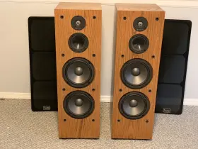 CS-3007 INFINITY Crescendo Tower Speakers