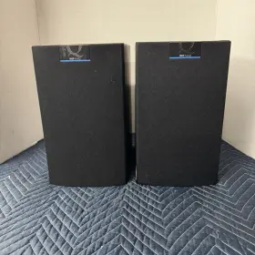 KEF-Q10 KEF Bookshelf Speakers