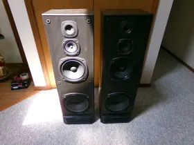 JL-1105 KENWOOD Tower Speakers Great