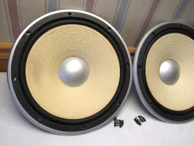T10-0136-05 KENWOOD Woofers Speakers Avalable T10-0136-05 KENWOOD Woofers Speakers Avalable