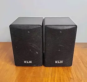 610-A KLH Bookshelf Speakers