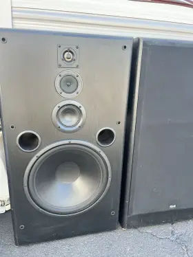 9154 KLH Speakers Thumpers Loud Crisp 9154 KLH Speakers Thumpers Loud Crisp