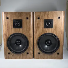 AV3001 KLH Bookshelf Speakers Sound Great