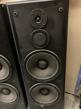 AV5001 KLH Floor Speakers #3