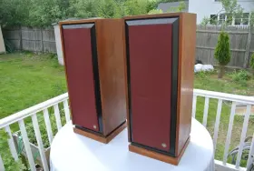 SCX3 KLH Picku Reasearch Floor Wood Speakers Emit
