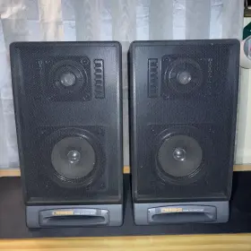 HH500 KOSS Impedance Speakers