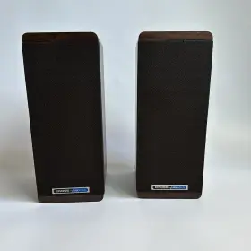 M80PLUS KOSS Dynamite Woodgrain Bookshelf Speakers M80PLUS KOSS Dynamite Woodgrain Bookshelf Speakers
