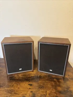 9V88W-9M20W LLOYDS Bookshelf Speakers