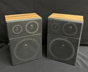 WW007 LLOYDS Mini Speaker