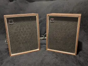 1P9280 MAGNAVOX Speakers