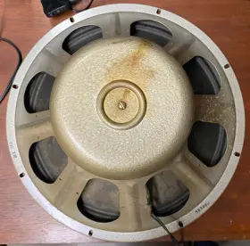 232-739 MAGNAVOX Tube Alnico Magnet Woofer Housing Plug