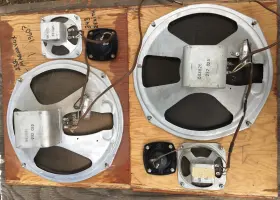232025 MAGNAVOX Speaker Set Left Right Alnico 232025 MAGNAVOX Speaker Set Left Right Alnico