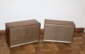 SO64 MAGNAVOX Bookshelf Speakers SO64 MAGNAVOX Bookshelf Speakers