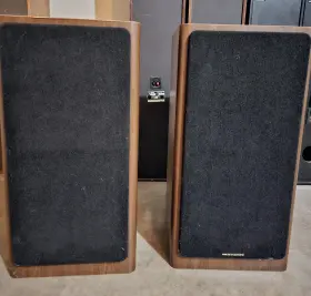 SP2010 MARANTZ Speakers Wear Tear SP2010 MARANTZ Speakers Wear Tear