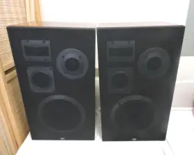 683-8223 MCS Bass Reflex Speakers 683-8223 MCS Bass Reflex Speakers
