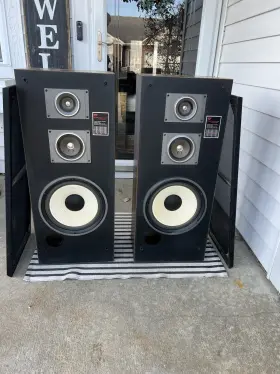 683-8890 MCS Bass Reflex Wood Floor Speakers