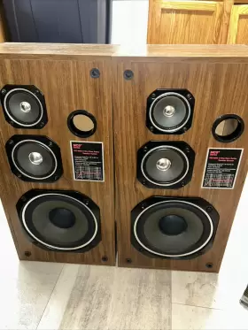 8950 MCS Bass Reflex Speakers Great 8950 MCS Bass Reflex Speakers Great