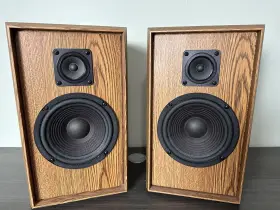 M-2100 MEMOREX Bookshelf Speakers