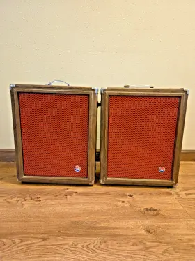 923972 NEWCOMB Speakers Clamp Cabinets